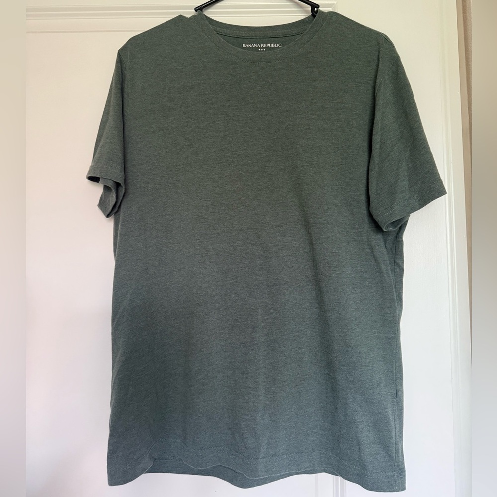 Banana Republic Green Short Sleeve Tee